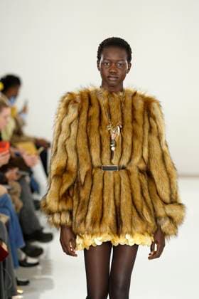 Toga London Ready to wear fall winter 2025:26 LONDON February 2025 Toga London Ready to wear fall winter 2025:26 LONDON February 2025, Credit:Zeppelin Avalon  Copyright: xZeppelinx xAvalonx 0968119695