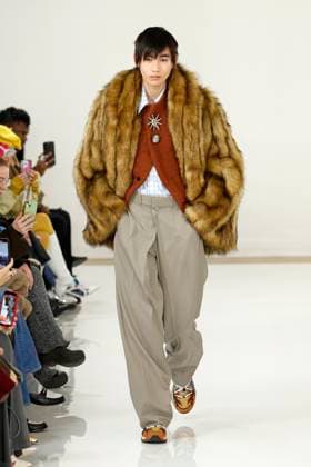 Toga London Ready to wear fall winter 2025:26 LONDON February 2025 Toga London Ready to wear fall winter 2025:26 LONDON February 2025, Credit:Zeppelin Avalon  Copyright: xZeppelinx xAvalonx 0968119979