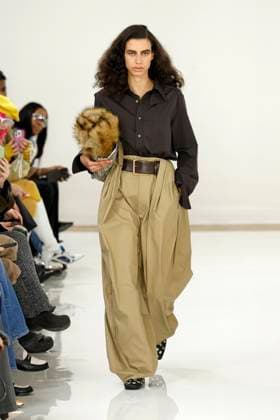 Toga London Ready to wear fall winter 2025:26 LONDON February 2025 Toga London Ready to wear fall winter 2025:26 LONDON February 2025, Credit:Zeppelin Avalon  Copyright: xZeppelinx xAvalonx 0968120010