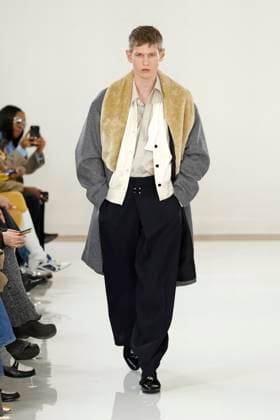 Toga London Ready to wear fall winter 2025:26 LONDON February 2025 Toga London Ready to wear fall winter 2025:26 LONDON February 2025, Credit:Zeppelin Avalon  Copyright: xZeppelinx xAvalonx 0968120046