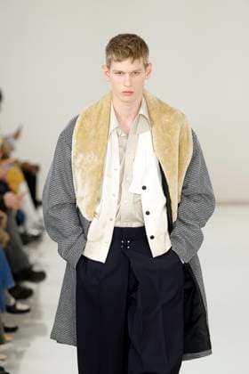 Toga London Ready to wear fall winter 2025:26 LONDON February 2025 Toga London Ready to wear fall winter 2025:26 LONDON February 2025, Credit:Zeppelin Avalon  Copyright: xZeppelinx xAvalonx 0968120070