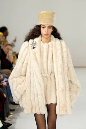 Toga London Ready to wear fall winter 2025:26 LONDON February 2025 Toga London Ready to wear fall winter 2025:26 LONDON February 2025, Credit:Zeppelin Avalon  Copyright: xZeppelinx xAvalonx 0968120115