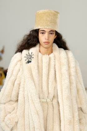 Toga London Ready to wear fall winter 2025:26 LONDON February 2025 Toga London Ready to wear fall winter 2025:26 LONDON February 2025, Credit:Zeppelin Avalon  Copyright: xZeppelinx xAvalonx 0968120126