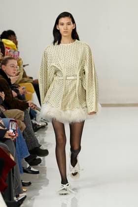 Toga London Ready to wear fall winter 2025:26 LONDON February 2025 Toga London Ready to wear fall winter 2025:26 LONDON February 2025, Credit:Zeppelin Avalon  Copyright: xZeppelinx xAvalonx 0968120138