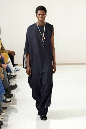 Toga London Ready to wear fall winter 2025:26 LONDON February 2025 Toga London Ready to wear fall winter 2025:26 LONDON February 2025, Credit:Zeppelin Avalon  Copyright: xZeppelinx xAvalonx 0968120482