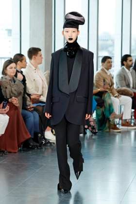 Roksanda London Ready to wear fall winter 2025:26 LONDON February 2025 Roksanda London Ready to wear fall winter 2025:26 LONDON February 2025, Credit:Zeppelin Avalon  Copyright: xZeppelinx xAvalonx 0968142009