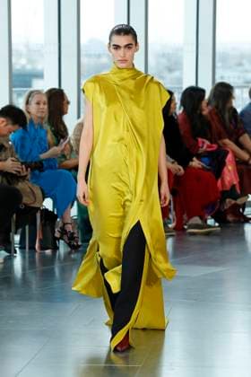 Roksanda London Ready to wear fall winter 2025:26 LONDON February 2025 Roksanda London Ready to wear fall winter 2025:26 LONDON February 2025, Credit:Zeppelin Avalon  Copyright: xZeppelinx xAvalonx 0968142045