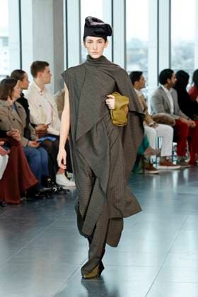Roksanda London Ready to wear fall winter 2025:26 LONDON February 2025 Roksanda London Ready to wear fall winter 2025:26 LONDON February 2025, Credit:Zeppelin Avalon  Copyright: xZeppelinx xAvalonx 0968142068