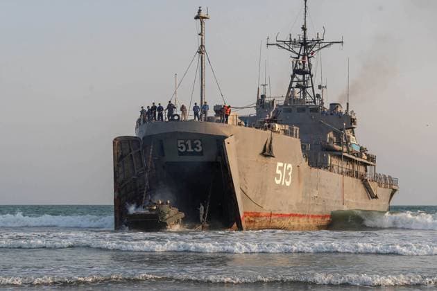 February 23, 2025, Konarak, Sistan And Baluchestan, Iran: The amphibious operation, along with beaching and coastal defense activities, conduct by Navy rangers with the assistance of a Navy frigate and the armored units of the Islamic Republic of Iran Army s Ground Forces in the third maritime zone of Konarak in the Persian Gulf. An amphibious operation refers to a coordinated attack from the sea, performed by naval and land forces deploying from ships, aimed at striking the enemy s shoreline and culminating in troops landing on those shores. Konarak Iran - ZUMAi98_ 20250223_zih_i98_062 Copyright: xIranianxArmyxOfficex