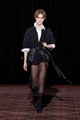 Simone Rocha London Ready to wear fall winter 2025:26 LONDON February 2025 Simone Rocha London Ready to wear fall winter 2025:26 LONDON February 2025, Credit:Zeppelin Avalon  Copyright: xZeppelinx xAvalonx 0968157051