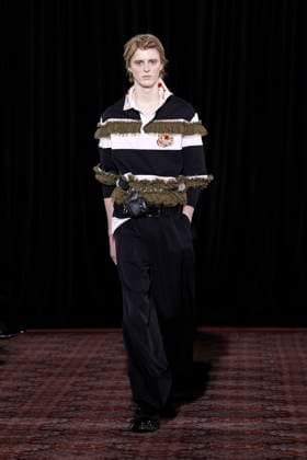 Simone Rocha London Ready to wear fall winter 2025:26 LONDON February 2025 Simone Rocha London Ready to wear fall winter 2025:26 LONDON February 2025, Credit:Zeppelin Avalon  Copyright: xZeppelinx xAvalonx 0968157108