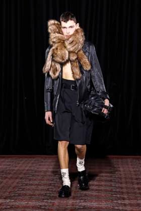 Simone Rocha London Ready to wear fall winter 2025:26 LONDON February 2025 Simone Rocha London Ready to wear fall winter 2025:26 LONDON February 2025, Credit:Zeppelin Avalon  Copyright: xZeppelinx xAvalonx 0968157247