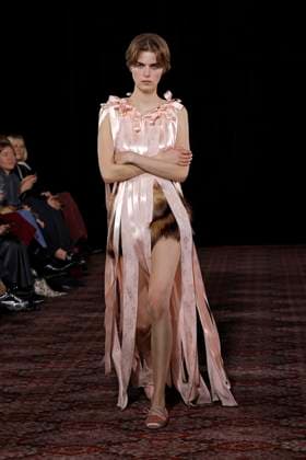 Simone Rocha London Ready to wear fall winter 2025:26 LONDON February 2025 Simone Rocha London Ready to wear fall winter 2025:26 LONDON February 2025, Credit:Zeppelin Avalon  Copyright: xZeppelinx xAvalonx 0968157656