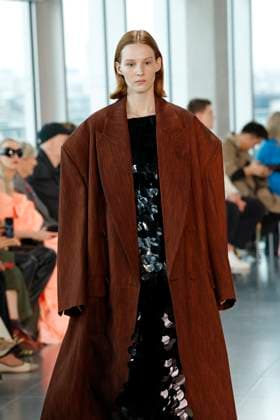 Roksanda London Ready to wear fall winter 2025:26 LONDON February 2025 Roksanda London Ready to wear fall winter 2025:26 LONDON February 2025, Credit:Zeppelin Avalon  Copyright: xZeppelinx xAvalonx 0968150319