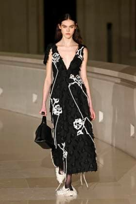 Erdem London Ready to wear fall winter 2025:26; LONDON February 2025 Erdem London Ready to wear fall winter 2025:26; LONDON February 2025, Credit:Zeppelin Avalon  Copyright: xZeppelinx xAvalonx 0968247974