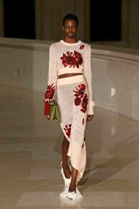 Erdem London Ready to wear fall winter 2025:26; LONDON February 2025 Erdem London Ready to wear fall winter 2025:26; LONDON February 2025, Credit:Zeppelin Avalon  Copyright: xZeppelinx xAvalonx 0968248139