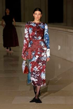 Erdem London Ready to wear fall winter 2025:26; LONDON February 2025 Erdem London Ready to wear fall winter 2025:26; LONDON February 2025, Credit:Zeppelin Avalon  Copyright: xZeppelinx xAvalonx 0968248205