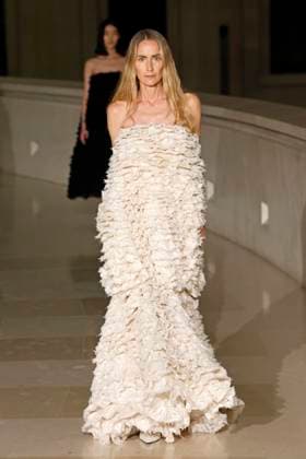 Erdem London Ready to wear fall winter 2025:26; LONDON February 2025 Erdem London Ready to wear fall winter 2025:26; LONDON February 2025, Credit:Zeppelin Avalon  Copyright: xZeppelinx xAvalonx 0968248250