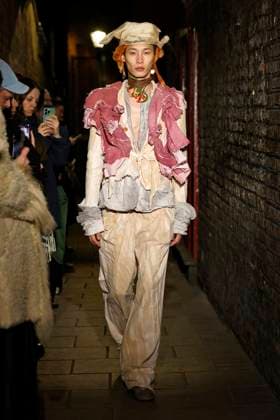 Paolo Carzana London Ready to wear fall winter 2025:26; LONDON February 2025 Paolo Carzana London Ready to wear fall winter 2025:26; LONDON February 2025, Credit:Zeppelin Avalon  Copyright: xZeppelinx xAvalonx 0968251501