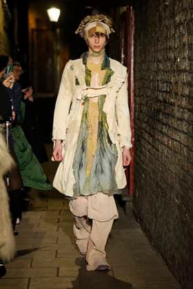 Paolo Carzana London Ready to wear fall winter 2025:26; LONDON February 2025 Paolo Carzana London Ready to wear fall winter 2025:26; LONDON February 2025, Credit:Zeppelin Avalon  Copyright: xZeppelinx xAvalonx 0968251528