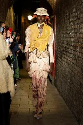 Paolo Carzana London Ready to wear fall winter 2025:26; LONDON February 2025 Paolo Carzana London Ready to wear fall winter 2025:26; LONDON February 2025, Credit:Zeppelin Avalon  Copyright: xZeppelinx xAvalonx 0968251441