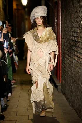 Paolo Carzana London Ready to wear fall winter 2025:26; LONDON February 2025 Paolo Carzana London Ready to wear fall winter 2025:26; LONDON February 2025, Credit:Zeppelin Avalon  Copyright: xZeppelinx xAvalonx 0968251784
