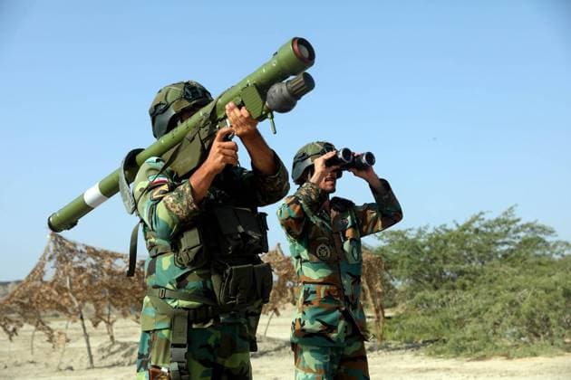 February 24, 2025, Makran, Iran: The Islamic Republic of Iran Army engages in the main phase of the joint Zolfaghar 1403 military drills along the Makran coastlines, in the Sea of Oman, and the northern Indian Ocean. Iran s Army has launched large-scale drills, deploying ground forces, armored units, defense systems, and naval forces. The exercises aim to strengthen defense capabilities, enhance deterrence, and test new tactics, advanced weaponry, and cyber-electronic warfare. Army aviation also plays a key role, with Cobra and other helicopters conducting operations along the Makran coast to improve pilot skills and military readiness. Makran Iran - ZUMAi98_ 20250224_zih_i98_013 Copyright: xIranianxArmyxOfficex
