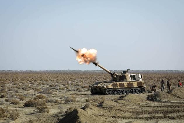 February 24, 2025, Makran, Iran: The Islamic Republic of Iran Army engages in the main phase of the joint Zolfaghar 1403 military drills along the Makran coastlines, in the Sea of Oman, and the northern Indian Ocean. Iran s Army has launched large-scale drills, deploying ground forces, armored units, defense systems, and naval forces. The exercises aim to strengthen defense capabilities, enhance deterrence, and test new tactics, advanced weaponry, and cyber-electronic warfare. Army aviation also plays a key role, with Cobra and other helicopters conducting operations along the Makran coast to improve pilot skills and military readiness. Makran Iran - ZUMAi98_ 20250224_zih_i98_019 Copyright: xIranianxArmyxOfficex