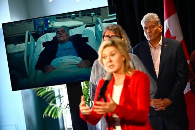 February 24, 2025, Ottawa, On, Canada: An Ontario Liberal ad focusing on hallway healthcare is seen on a screen as Ontario Liberal Leader Bonnie Crombie speaks during a campaign event in Ottawa, on Monday, Feb. 24, 2025. Ottawa Canada  - ZUMAc35_ 20250224_zaf_c35_042 Copyright: xJustinxTangx