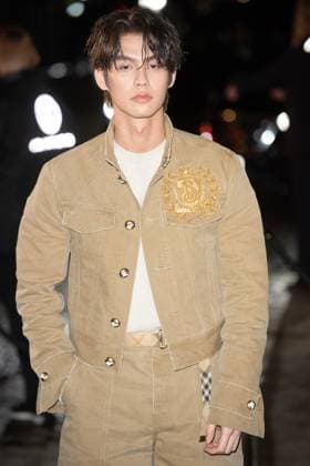 LFW AW25 Burberry Show Arrivals - TATE Britain, London, UK Bright aka Bright Vachirawit attends Burberry s AW25 Runway Show at TATE Britain in London, England, UK on Monday 24 February 2025 during London Fashion Week February 2025. Justin Ng , Credit:Justin Ng Avalon UK, England, London, TATE Britain  Copyright: xJustinxNgx xAvalonx 0968507525