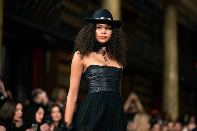 Aadnevik - Runway - LFW February 2024 LONDON, ENGLAND - 18 FEBRUARY: A model catwalks at the Aadnevik show during London Fashion Week February 2024 at on the 18 February, 2024 in London, England., Credit:Lounis Tiar Avalon United Kingdom, London  Copyright: xLounisxTiarx xAvalonx 0968550368