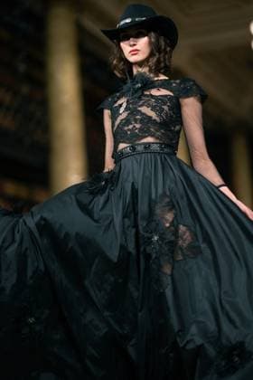 Aadnevik - Runway - LFW February 2024 LONDON, ENGLAND - 18 FEBRUARY: A model catwalks at the Aadnevik show during London Fashion Week February 2024 at on the 18 February, 2024 in London, England., Credit:Lounis Tiar Avalon United Kingdom, London  Copyright: xLounisxTiarx xAvalonx 0968550452