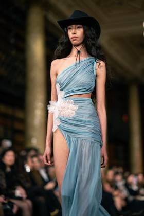 Aadnevik - Runway - LFW February 2024 LONDON, ENGLAND - 18 FEBRUARY: A model catwalks at the Aadnevik show during London Fashion Week February 2024 at on the 18 February, 2024 in London, England., Credit:Lounis Tiar Avalon United Kingdom, London  Copyright: xLounisxTiarx xAvalonx 0968550553