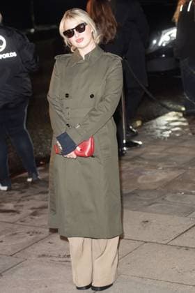 LFW AW25 Burberry Show Arrivals - TATE Britain, London, UK Anais Gallagher (AnaÃ¯s Gallagher) attends Burberry s AW25 Runway Show at TATE Britain in London, England, UK on Monday 24 February 2025 during London Fashion Week February 2025. Justin Ng , Credit:Justin Ng Avalon UK, England, London, TATE Britain  Copyright: xJustinxNgx xAvalonx 0968545103