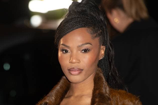 LFW AW25 Burberry Show Arrivals - TATE Britain, London, UK Quenlin Blackwell attends Burberry s AW25 Runway Show at TATE Britain in London, England, UK on Monday 24 February 2025 during London Fashion Week February 2025. Justin Ng , Credit:Justin Ng Avalon UK, England, London, TATE Britain  Copyright: xJustinxNgx xAvalonx 0968545213