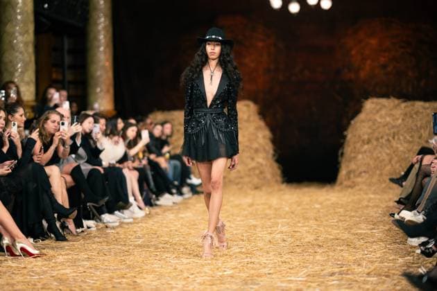 Aadnevik - Runway - LFW February 2024 LONDON, ENGLAND - 18 FEBRUARY: A model catwalks at the Aadnevik show during London Fashion Week February 2024 at on the 18 February, 2024 in London, England., Credit:Lounis Tiar Avalon United Kingdom, London  Copyright: xLounisxTiarx xAvalonx 0968549638