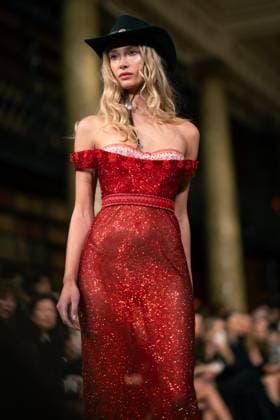 Aadnevik - Runway - LFW February 2024 LONDON, ENGLAND - 18 FEBRUARY: A model catwalks at the Aadnevik show during London Fashion Week February 2024 at on the 18 February, 2024 in London, England., Credit:Lounis Tiar Avalon United Kingdom, London  Copyright: xLounisxTiarx xAvalonx 0968549795