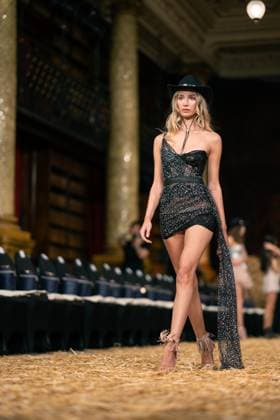 Aadnevik - Runway - LFW February 2024 LONDON, ENGLAND - 18 FEBRUARY: A model catwalks at the Aadnevik show during London Fashion Week February 2024 at on the 18 February, 2024 in London, England., Credit:Lounis Tiar Avalon United Kingdom, London  Copyright: xLounisxTiarx xAvalonx 0968551009