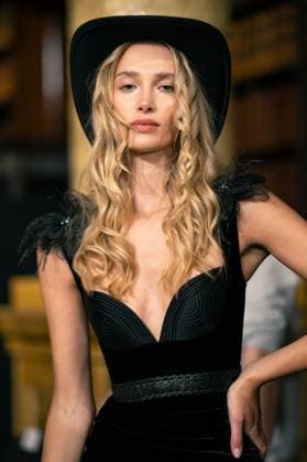 Aadnevik - Runway - LFW February 2025 LONDON, ENGLAND - 24 FEBRUARY: A model catwalks at the Aadnevik show during London Fashion Week on 24 February, 2025 in London, England., Credit:Lounis Tiar Avalon United Kingdom, London  Copyright: xLounisxTiarx xAvalonx 0968601340
