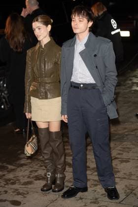 LFW AW25 Burberry Show Arrivals - TATE Britain, London, UK Natalie Dyer and Charlie Heaton attends Burberry s AW25 Runway Show at TATE Britain in London, England, UK on Monday 24 February 2025 during London Fashion Week February 2025. Justin Ng , Credit:Justin Ng Avalon UK, England, London, TATE Britain  Copyright: xJustinxNgx xAvalonx 0968546173