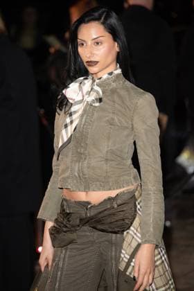 LFW AW25 Burberry Show Arrivals - TATE Britain, London, UK Olivia Pezzente attends Burberry s AW25 Runway Show at TATE Britain in London, England, UK on Monday 24 February 2025 during London Fashion Week February 2025. Justin Ng , Credit:Justin Ng Avalon UK, England, London, TATE Britain  Copyright: xJustinxNgx xAvalonx 0968695309