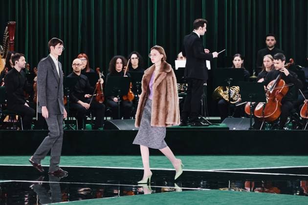 Milan, Milan Women s Fashion Week: Fall Winter 2025 - Women s Fashion, Fall Winter 2025 - Gucci Fashion Show - Catwalk. In the photo: Model- Women s Fashion, Fall Winter 2025 - Gucci Fashion Show - Catwalk. In the photo: Model  Copyright: xAlessandroxBremecx xipa-agency.netx xx IPA_Agency_IPA54559448