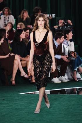 Milan, Italy: Milan, Milan Women s Fashion Week: Fall Winter 2025 - Women s Fashion, Fall Winter 2025 - Gucci Fashion Show - Catwalk. In the photo: Model- Women s Fashion, Fall Winter 2025 - Gucci Fashion Show - Catwalk. In the photo: Model Milan Italy  - ZUMAp169 20250225_zea_p169_406 Copyright: xAlessandroxBremecx