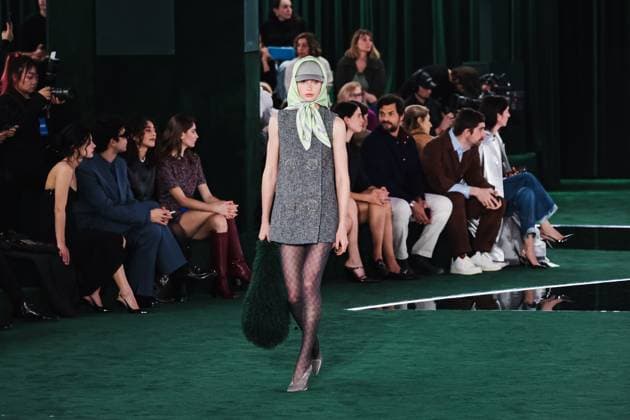 Milan, Italy: Milan, Milan Women s Fashion Week: Fall Winter 2025 - Women s Fashion, Fall Winter 2025 - Gucci Fashion Show - Catwalk. In the photo: Model- Women s Fashion, Fall Winter 2025 - Gucci Fashion Show - Catwalk. In the photo: Model Milan Italy  - ZUMAp169 20250225_zea_p169_411 Copyright: xAlessandroxBremecx