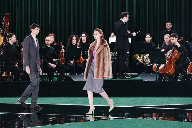 Milan, Milan, Milan Women s Fashion Week: Fall Winter 2025 - Gucci Fashion Show - Catwalk Milan, Milan Women s Fashion Week: Fall Winter 2025 - Women s Fashion, Fall Winter 2025 - Gucci Fashion Show - Catwalk. In the photo: Model- Women s Fashion, Fall Winter 2025 - Gucci Fashion Show - Catwalk. In the photo: Model Milan Italy  Copyright: xIPA ABACAx