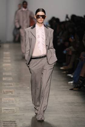 Milan, Milan Women s Fashion Week: Fall Winter 2025 26 - Women s Fashion, Fall Winter 2025 26 - Iceberg fashion show - catwalk in the photo: Model  Copyright: xRiccardoxGIordanox xipa-agency.netx xRiccardoxGIordanox IPA_Agency_IPA54562192