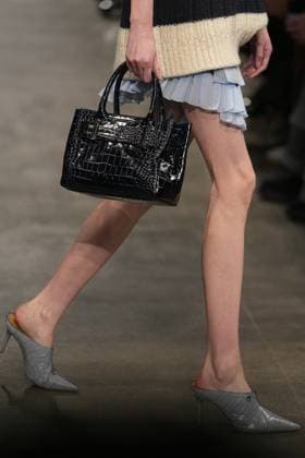 Milan, Milan Women s Fashion Week: Fall Winter 2025 26 - ICEBERG Fashion Show - Catwalk Milan, Milan Women s Fashion Week: Fall Winter 2025 26 - Women s Fashion, Fall Winter 2025 26 - Iceberg fashion show - catwalk in the photo: Bag detail MILAN Italy  Copyright: xIPA ABACAx
