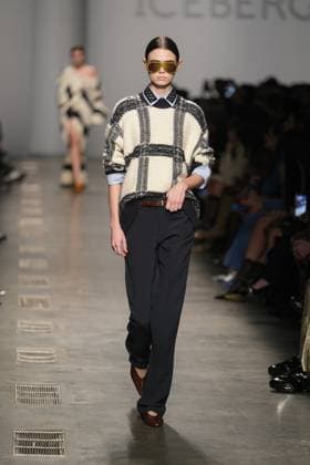 Milan, Milan Women s Fashion Week: Fall Winter 2025 26 - Women s Fashion, Fall Winter 2025 26 - Iceberg fashion show - catwalk in the photo: Model  Copyright: xRiccardoxGIordanox xipa-agency.netx xRiccardoxGIordanox IPA_Agency_IPA54562569