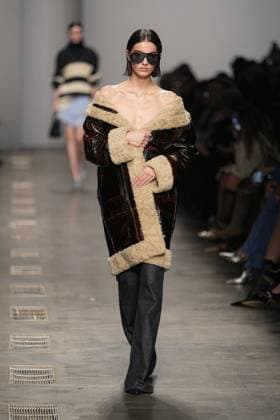 Milan, Milan Women s Fashion Week: Fall Winter 2025 26 - ICEBERG Fashion Show - Catwalk Milan, Milan Women s Fashion Week: Fall Winter 2025 26 - Women s Fashion, Fall Winter 2025 26 - Iceberg fashion show - catwalk in the photo: Model MILAN Italy  Copyright: xIPA ABACAx