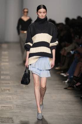 Milan, Milan Women s Fashion Week: Fall Winter 2025 26 - ICEBERG Fashion Show - Catwalk Milan, Milan Women s Fashion Week: Fall Winter 2025 26 - Women s Fashion, Fall Winter 2025 26 - Iceberg fashion show - catwalk in the photo: Model MILAN Italy  Copyright: xIPA ABACAx